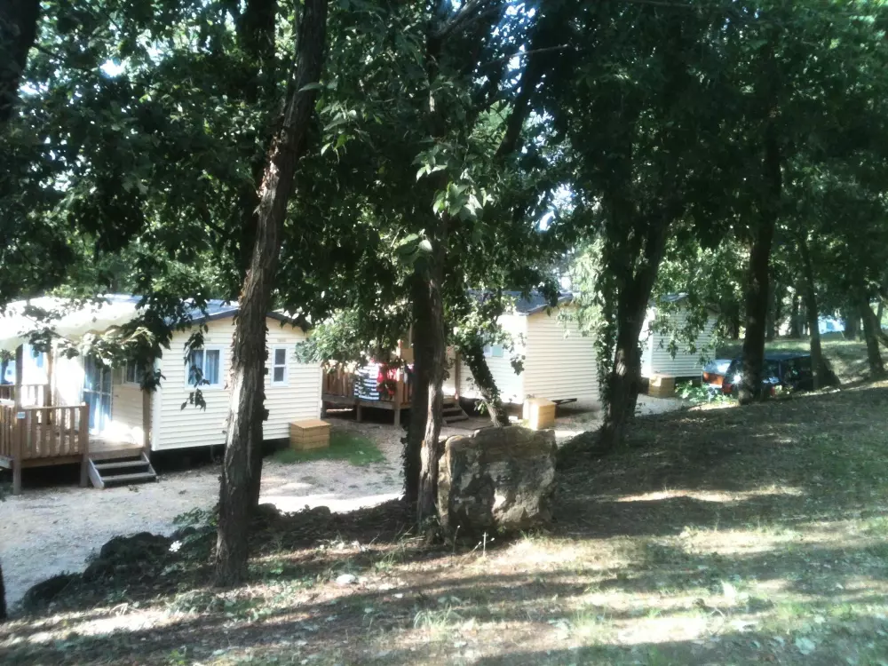 Camping La Pinède en Provence 3 Sterne★★★