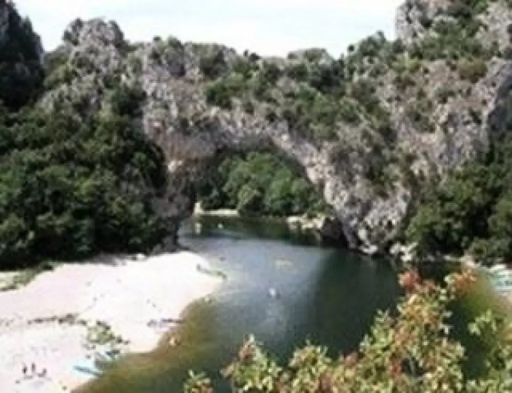 Camping La Pinède en Provence 3 Sterne★★★