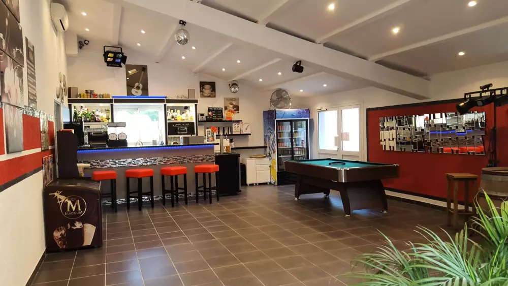 Camping La Pinède en Provence 3 Sterne★★★