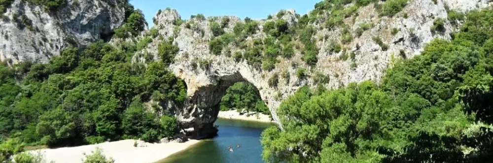 Camping La Pinède en Provence 3 Sterne★★★