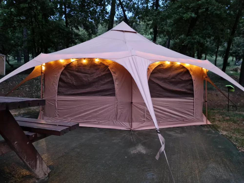 Camping La Pinède en Provence 3 Sterne★★★