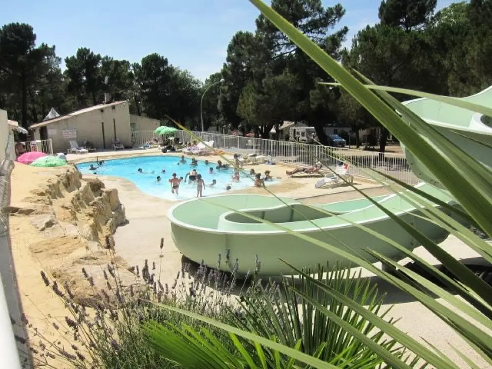 Camping La Pinède en Provence 3 Sterne★★★