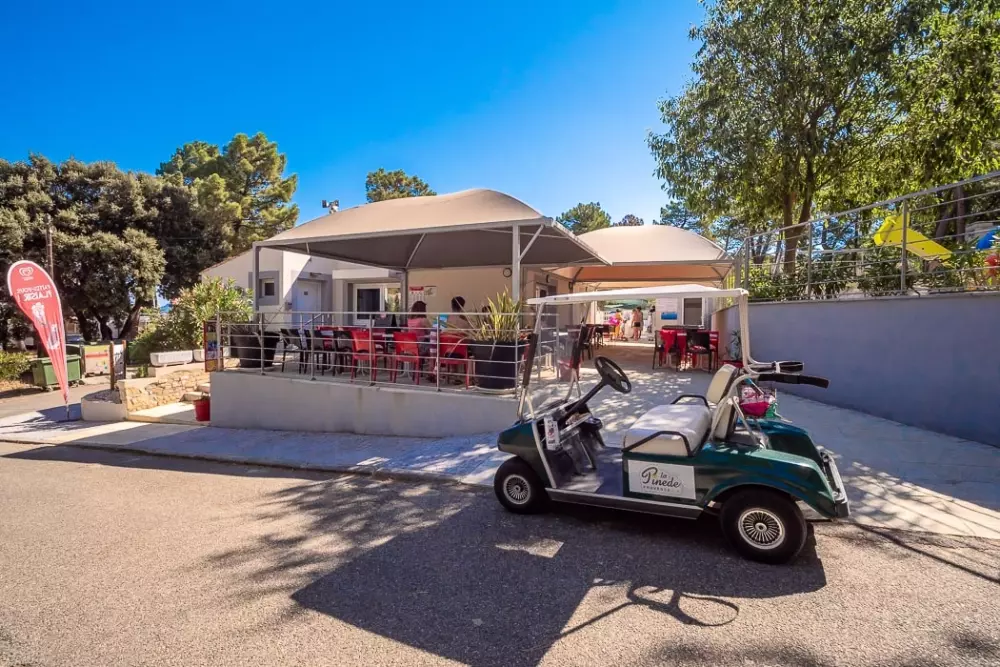 Camping La Pinède en Provence 3 Sterne★★★