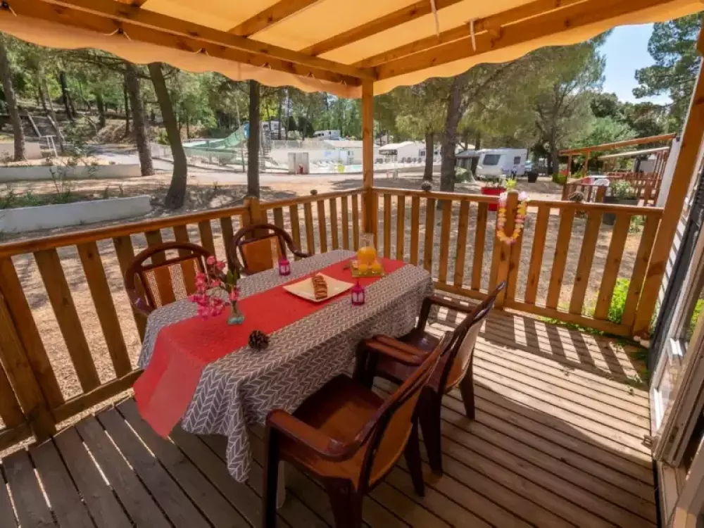 Camping La Pinède en Provence 3 Sterne★★★