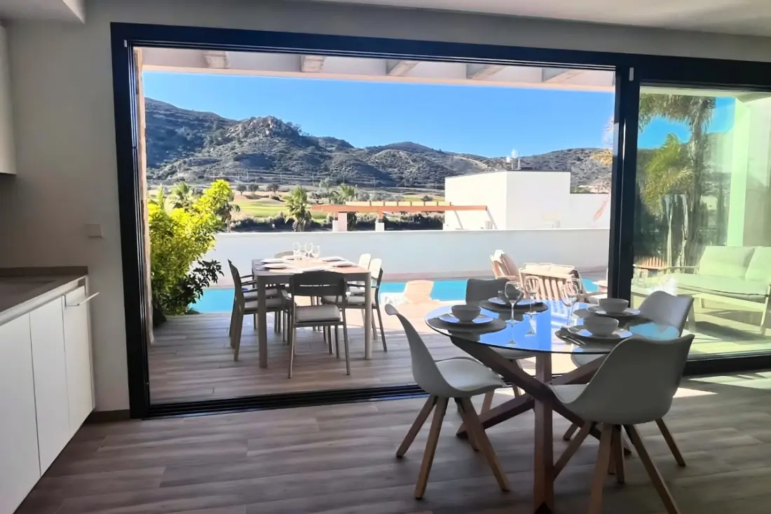 3 hálószobás Villa magán medencével a Golf De Font Del Llop-nál