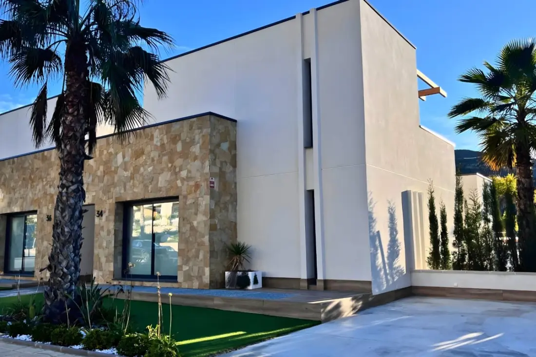 3 hálószobás Villa magán medencével a Golf De Font Del Llop-nál