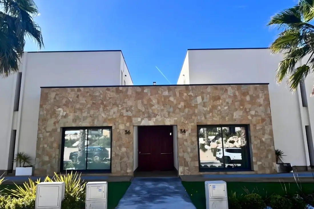 3 hálószobás Villa magán medencével a Golf De Font Del Llop-nál