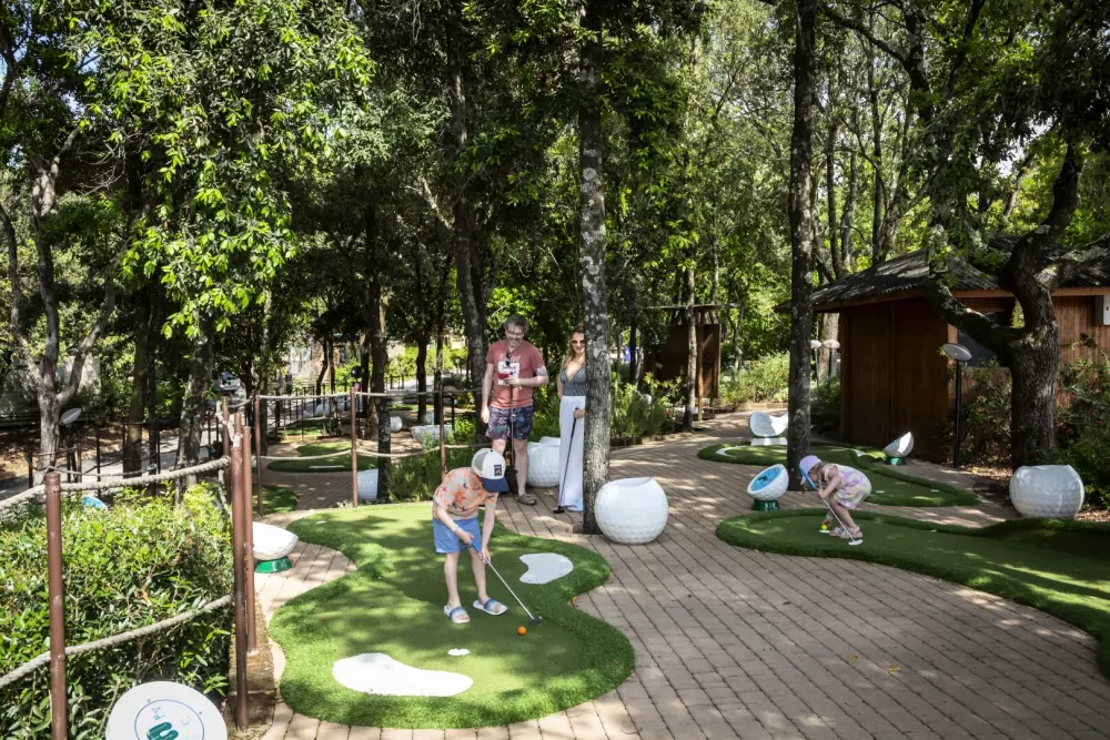 Camping Hu Montescudaio 5 Sterren★★★★★