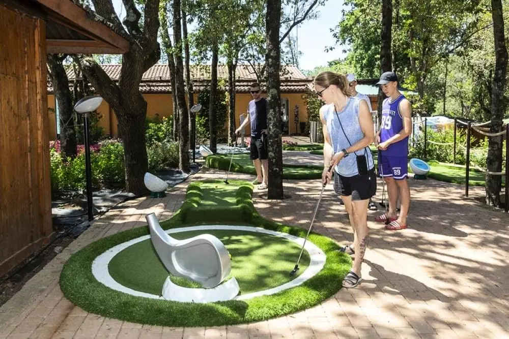 Camping Hu Montescudaio 5 Sterren★★★★★