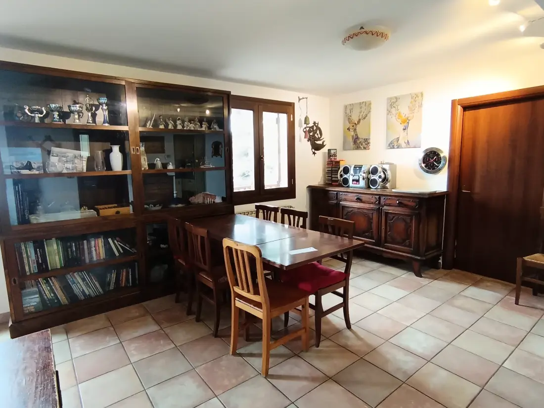 Chalet Carlines