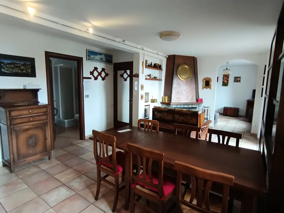 Chalet Carlines