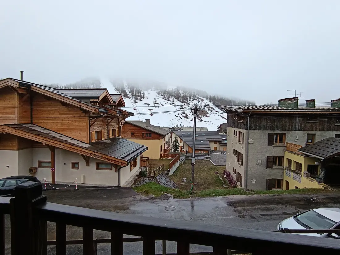 Chalet Carlines