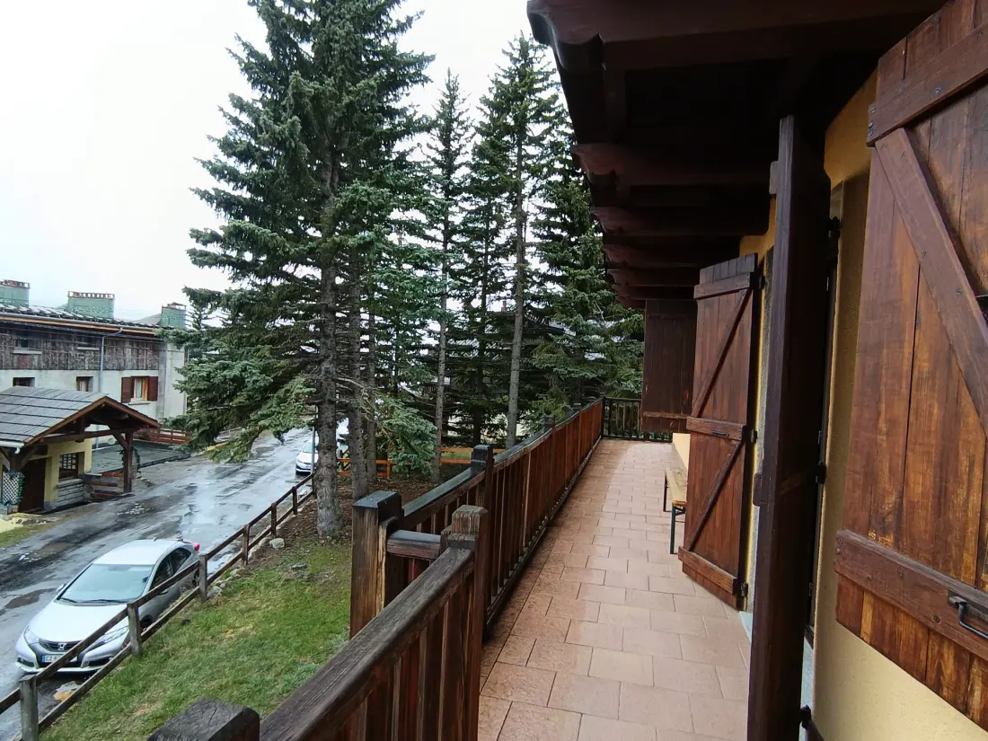 Chalet Carlines