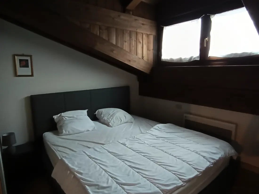 Chalet Carlines