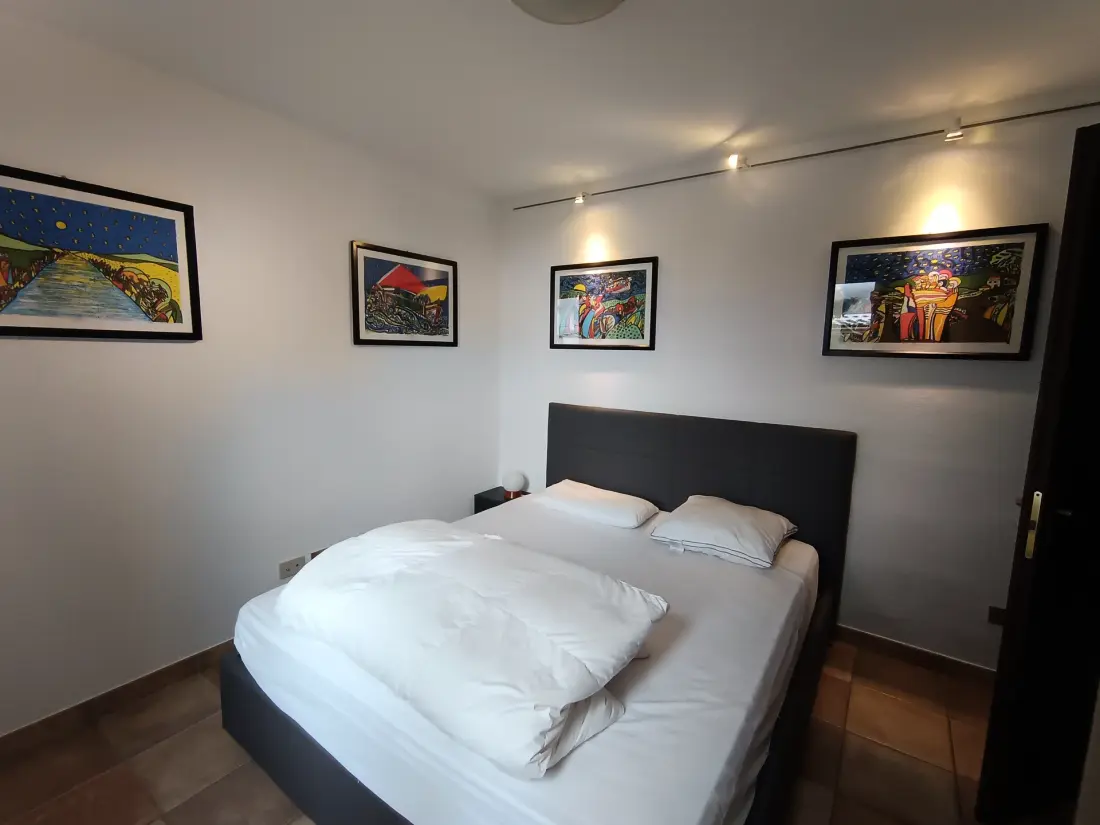 Chalet Carlines