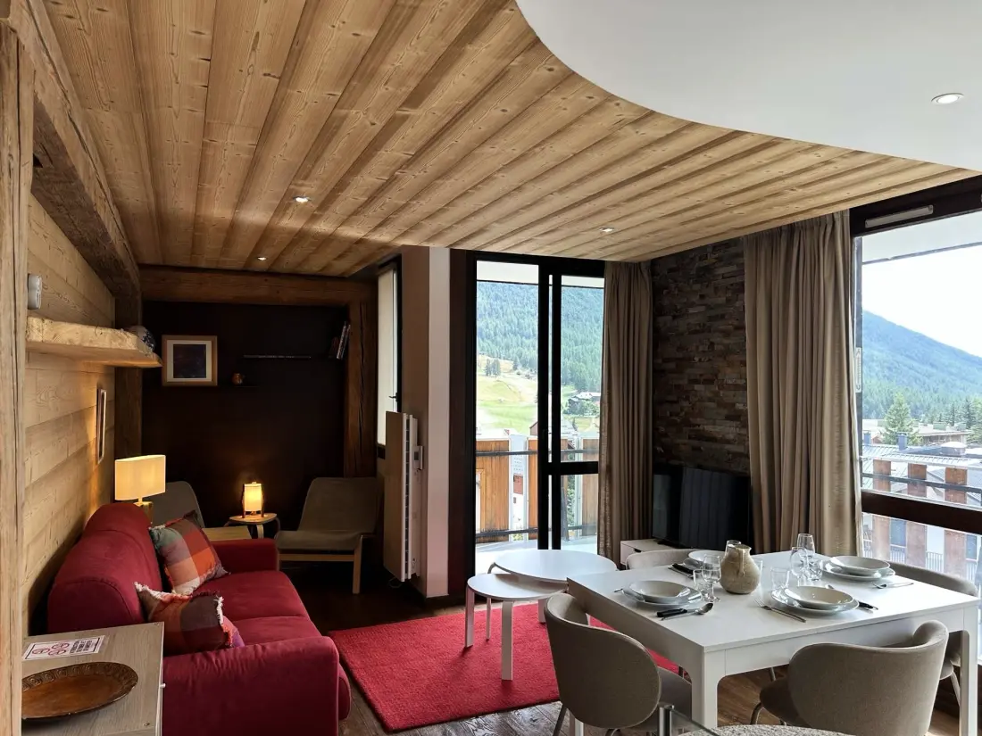 Arzerier Residence