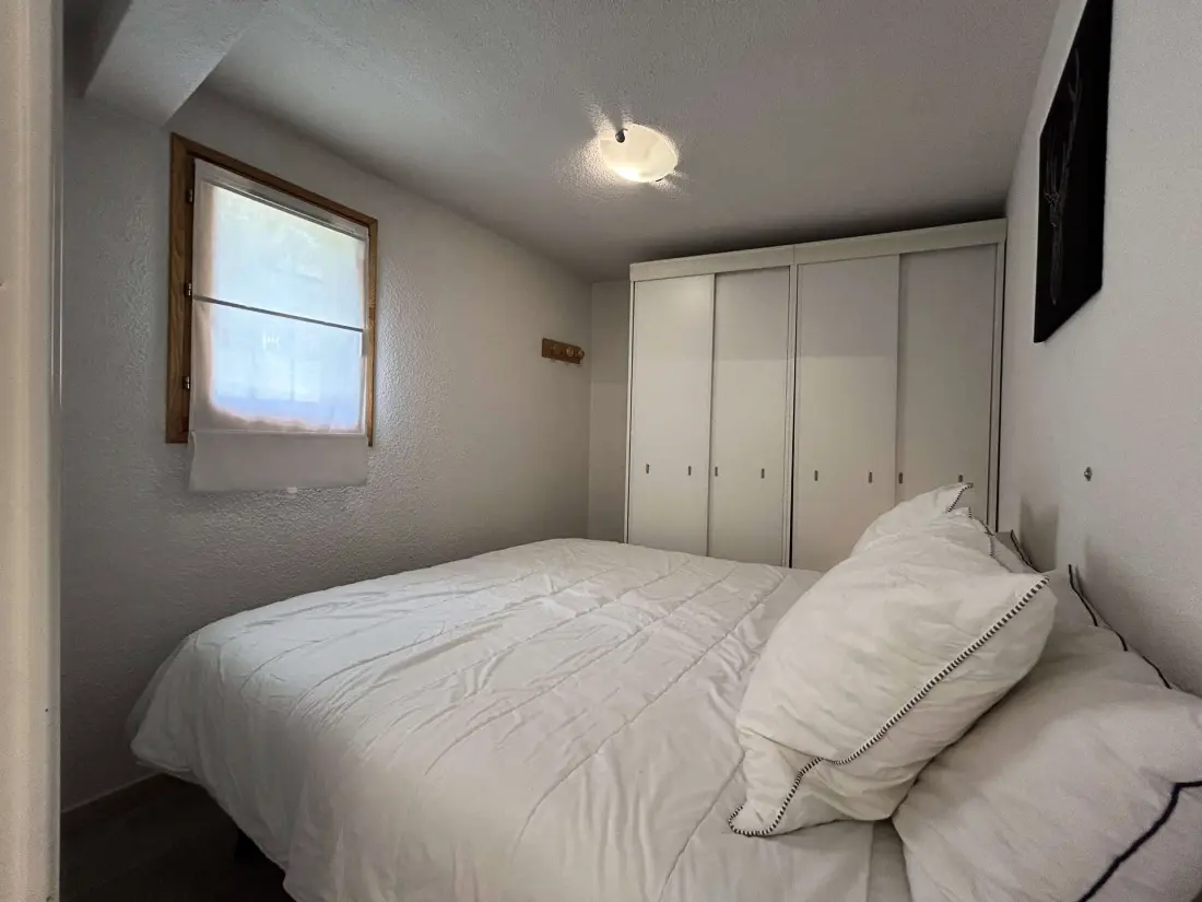 Plane Residence