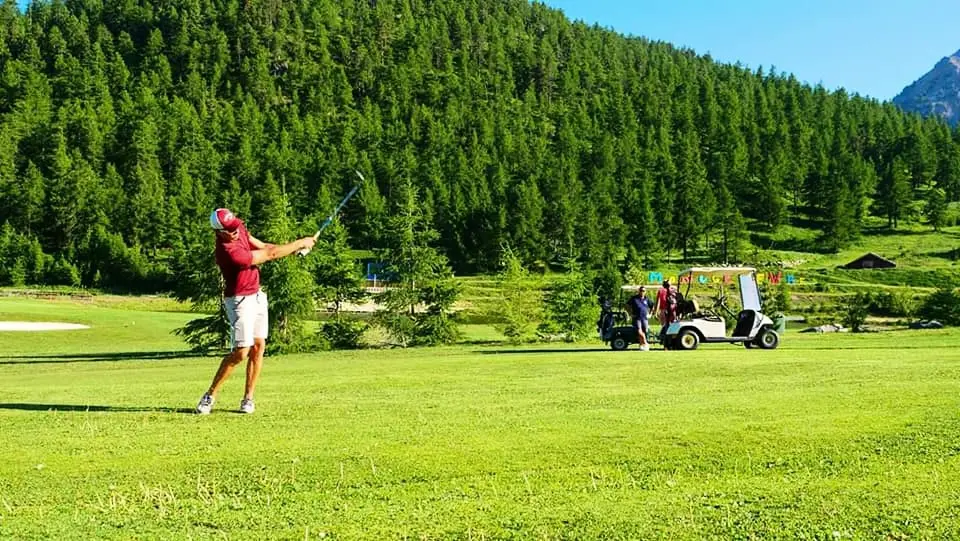 Rezydencja śnieżna i golfowa