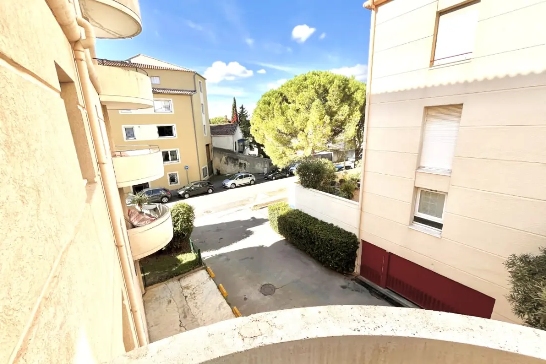 Apartman - Near Tramway