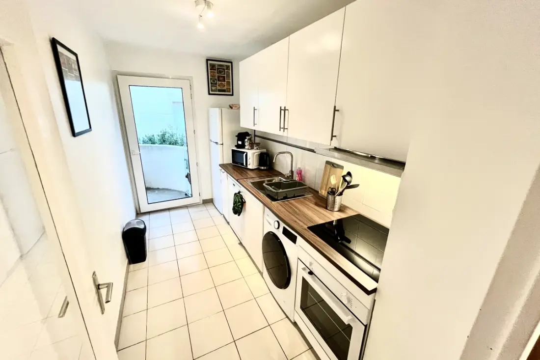Apartman - Near Tramway
