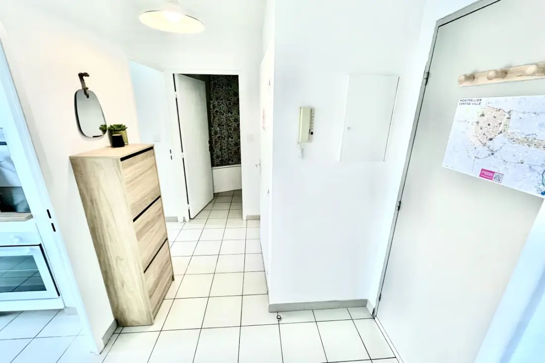 Apartman - Near Tramway