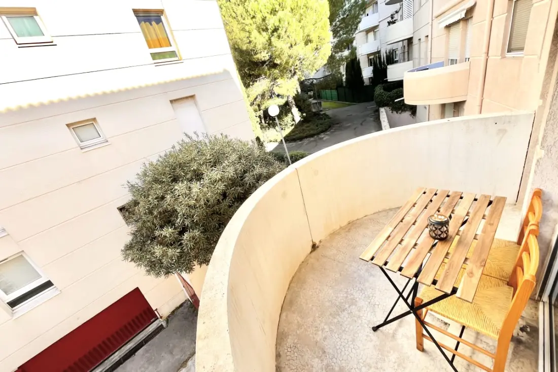 Apartman - Near Tramway