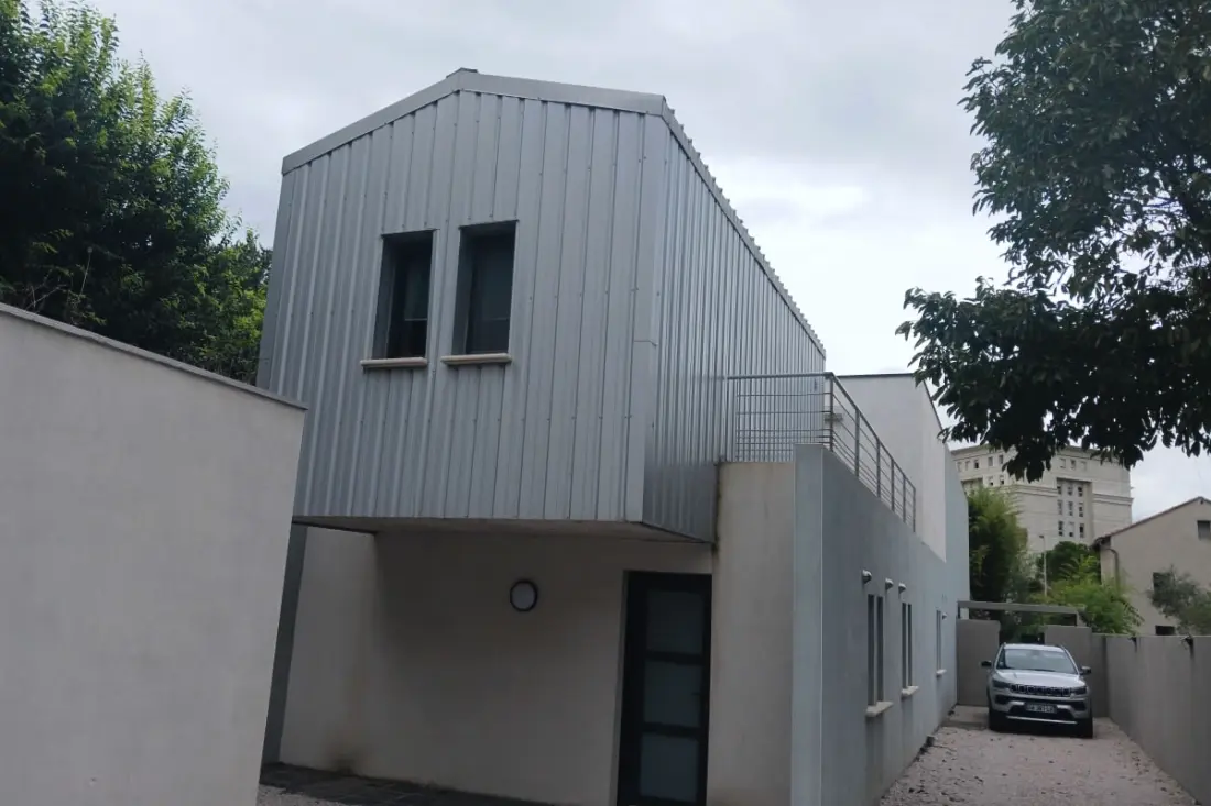 Kényelmes ház, közel városközpont