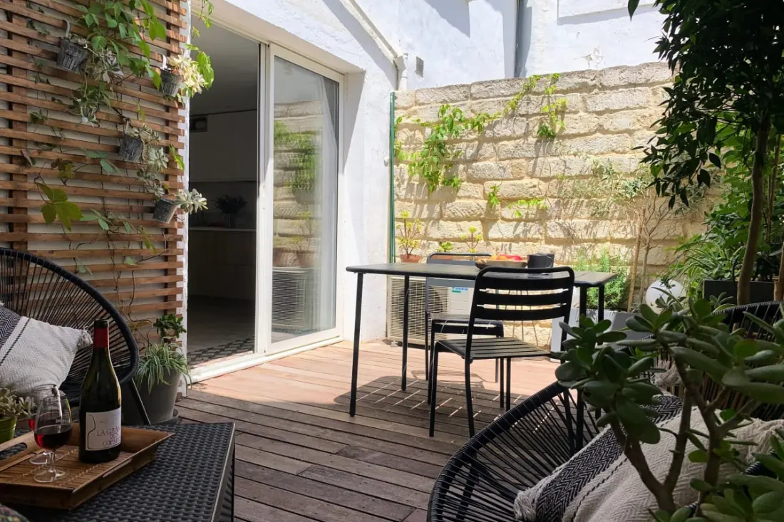 Home Chic Home - A Bazille Terrace