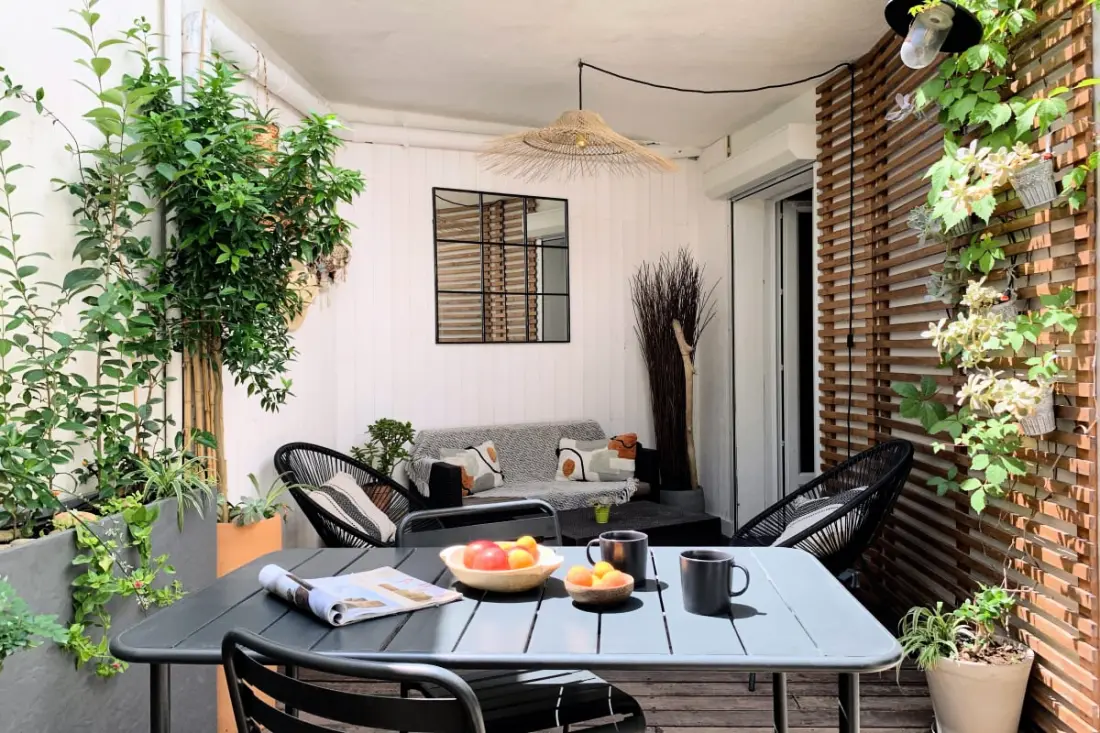 Home Chic Home - A Bazille Terrace