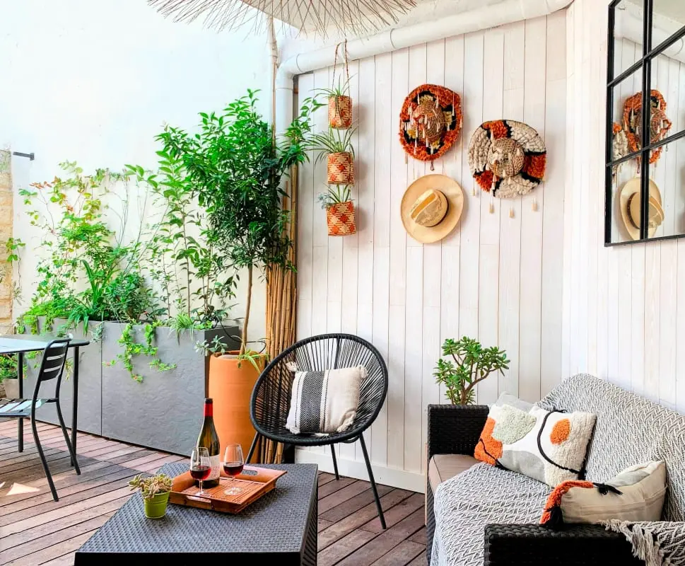 Home Chic Home - A Bazille Terrace