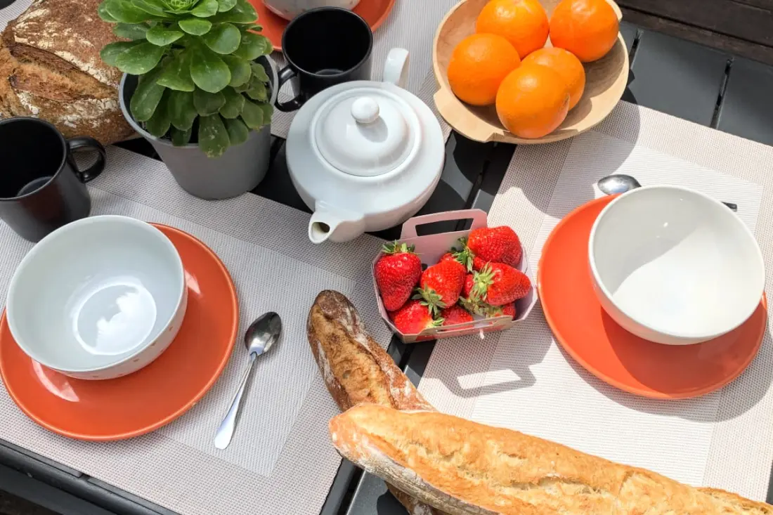 Home Chic Home - A Bazille Terrace