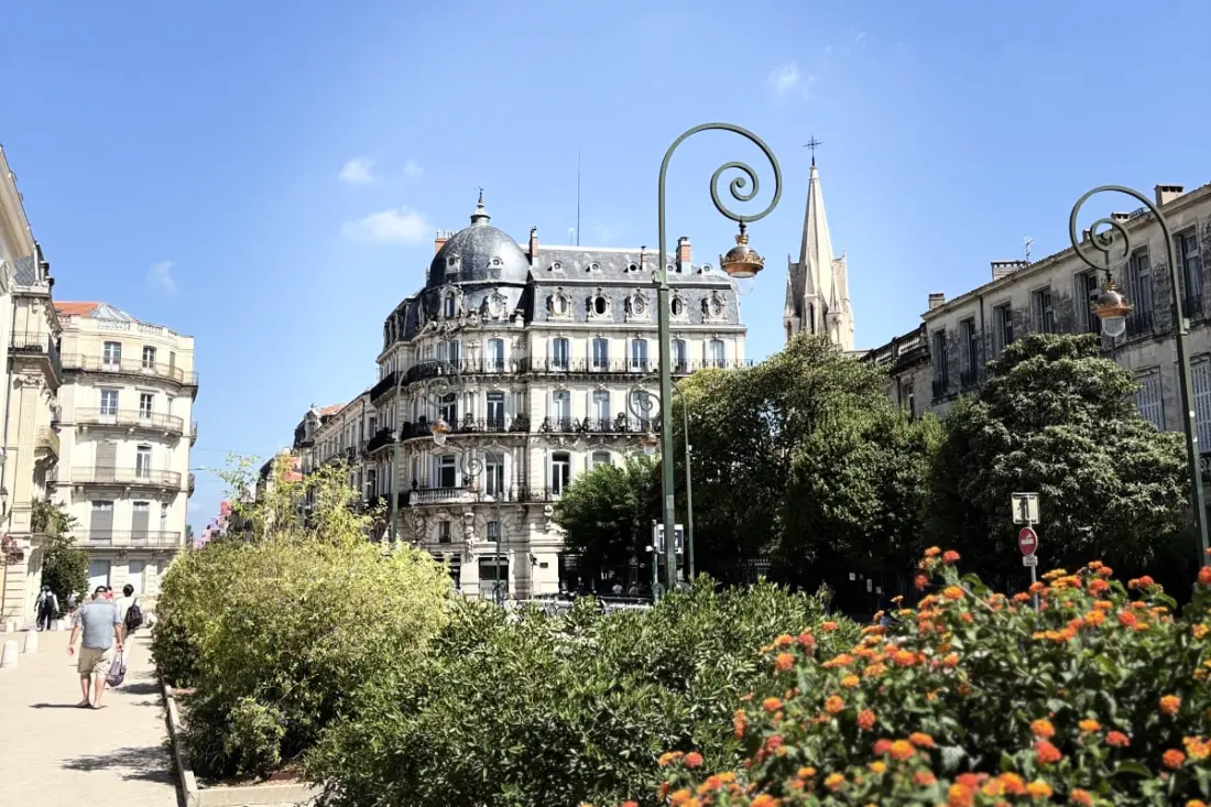 Home Chic Home - A Bazille Terrace