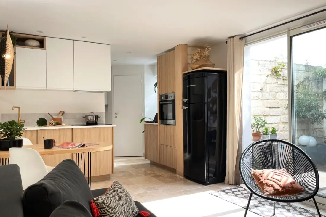 Home Chic Home - A Bazille Terrace