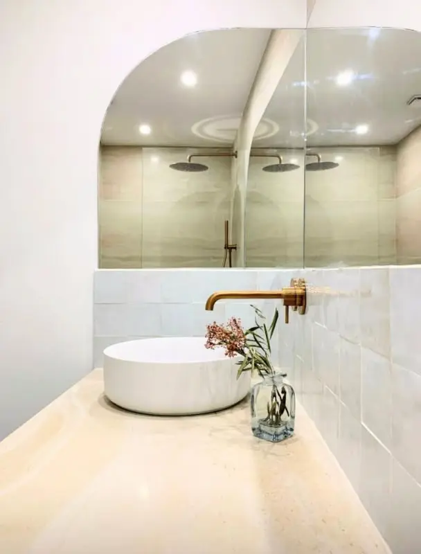 Home Chic Home - A Bazille Terrace