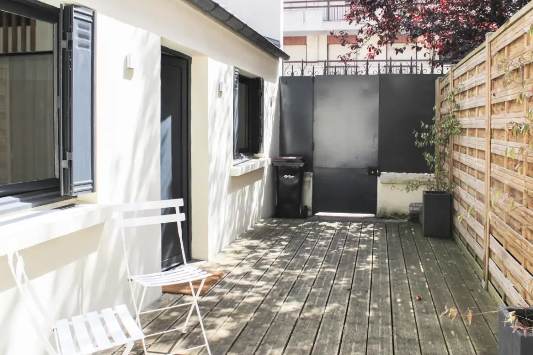 Charming House Montreuilban terasz