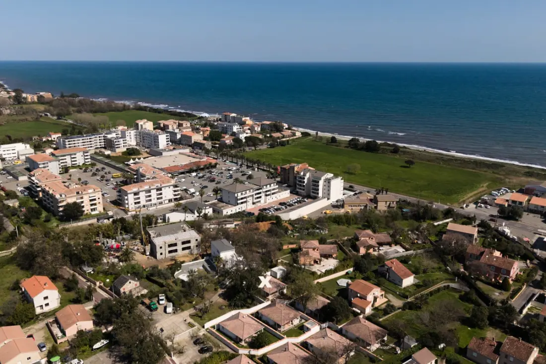 Casa Jasmin - Üdülőház a tenger és a kert között Moriani Beachben