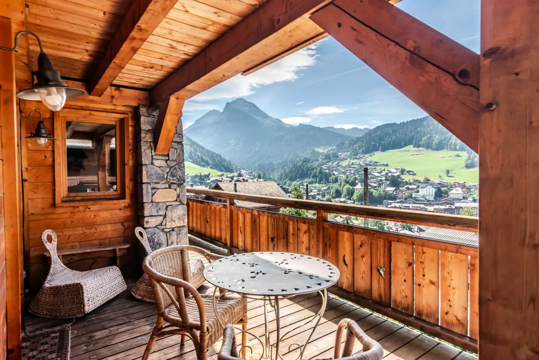 Chalet Ace of Hearts