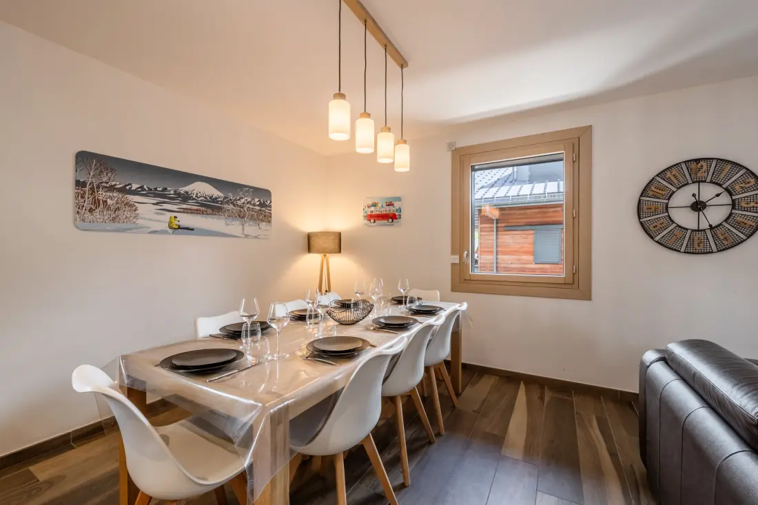 A Chalets De Joux Plane