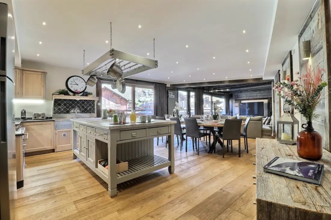 Altachic Residence