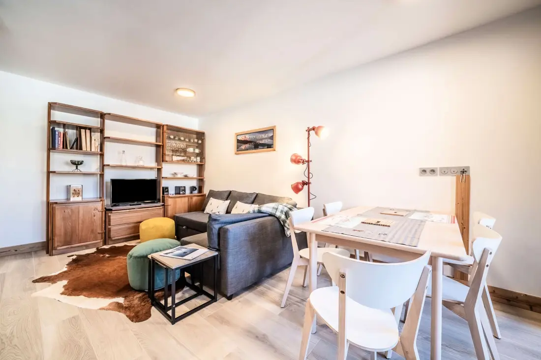 Elan Residence