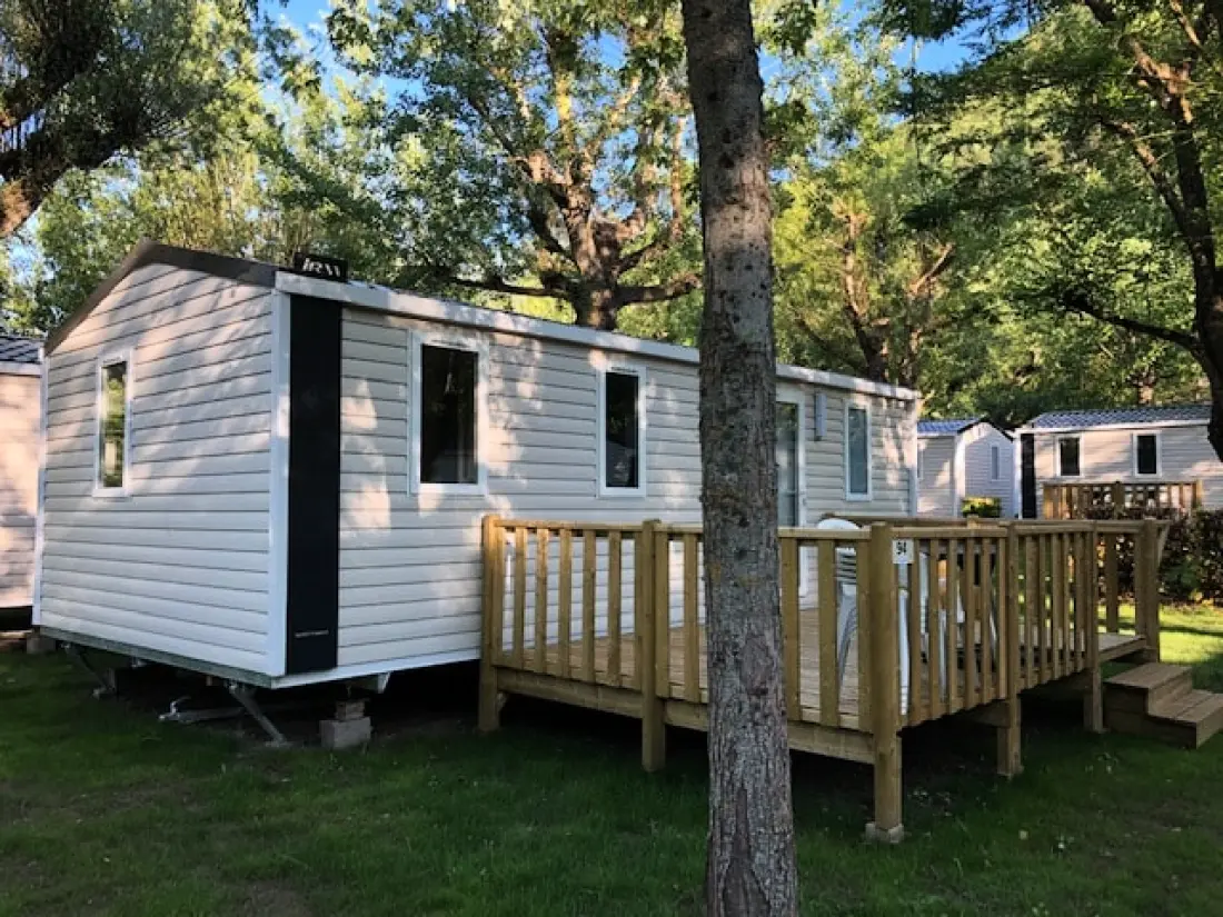 Camping LES PRADES 4 étoiles★★★★