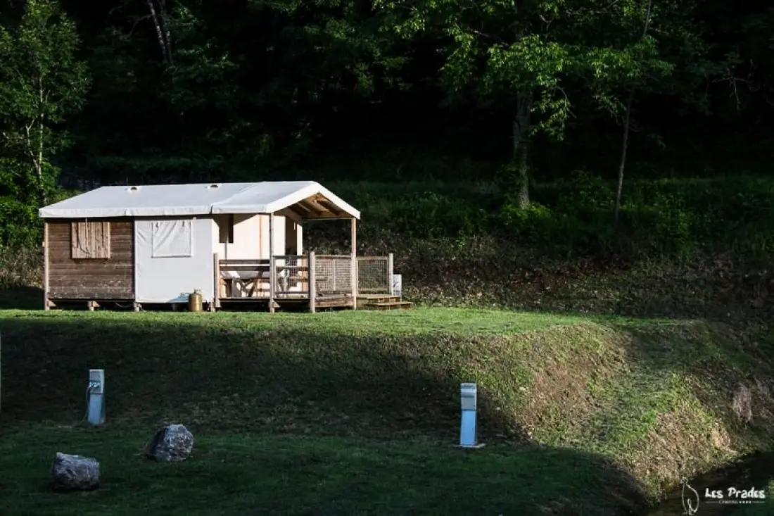 Camping LES PRADES 4 étoiles★★★★