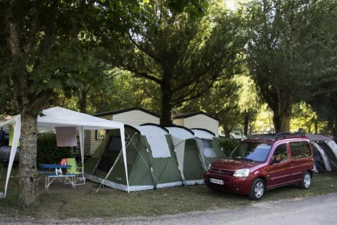 Camping LES PRADES 4 étoiles★★★★