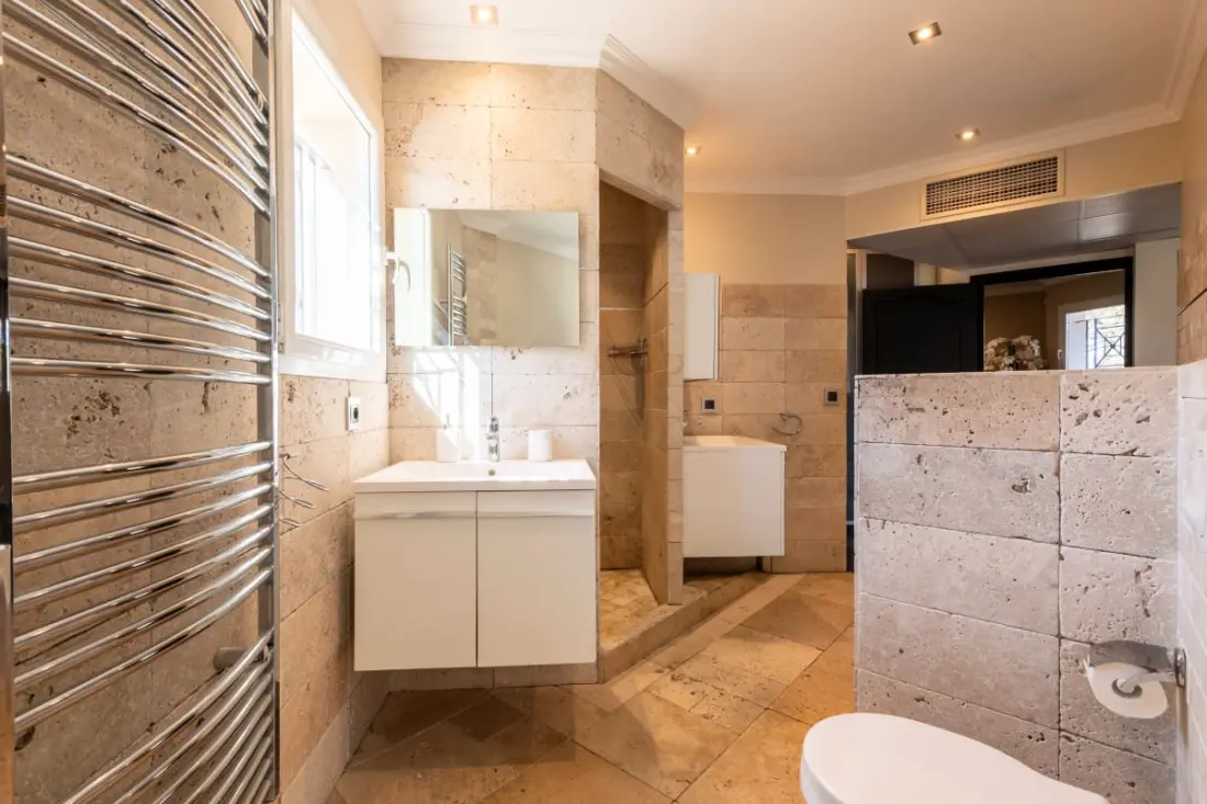 Residence Villa 205m2 Piscine Chauffée – közel Cannes