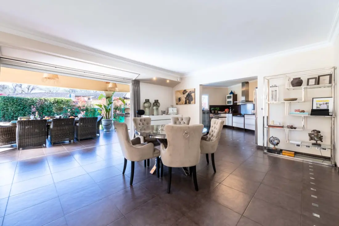 Residence Villa 205m2 Piscine Chauffée – közel Cannes