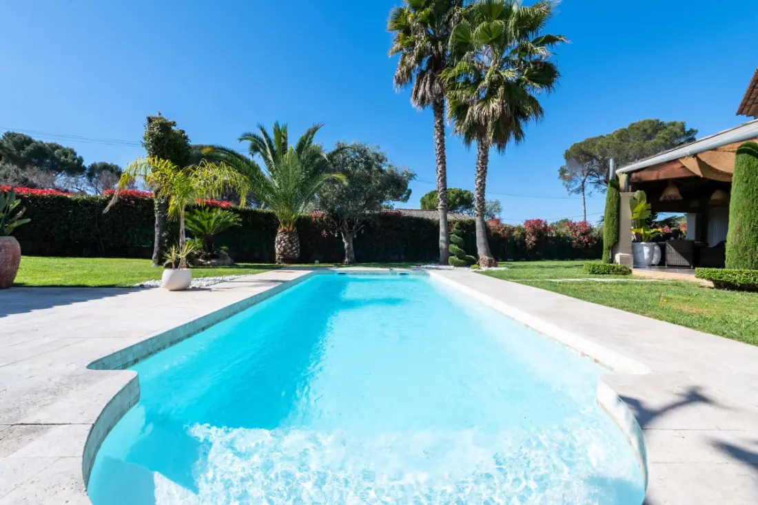 Residence Villa 205m2 Piscine Chauffée – közel Cannes