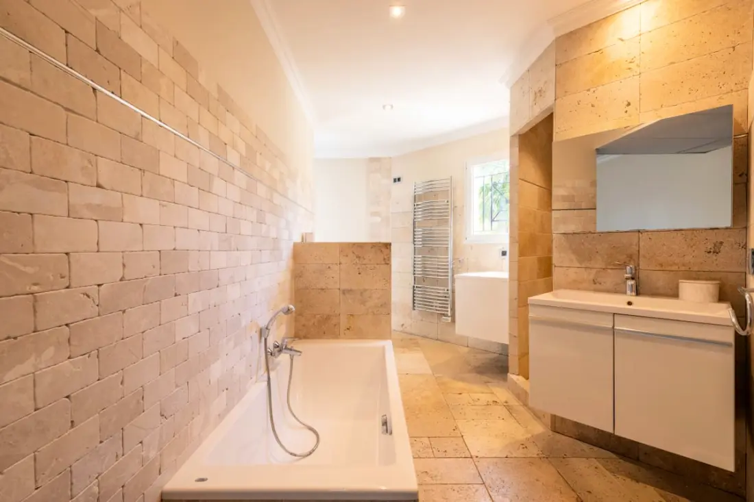 Residence Villa 205m2 Piscine Chauffée – közel Cannes
