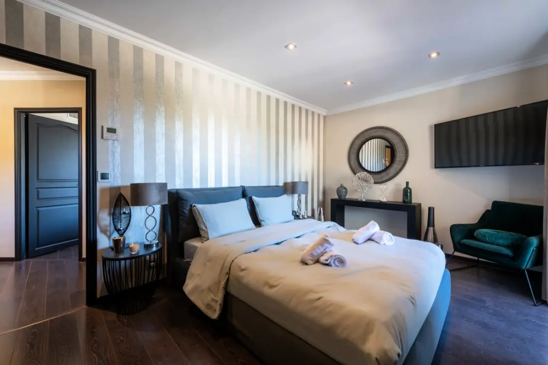 Residence Villa 205m2 Piscine Chauffée – közel Cannes