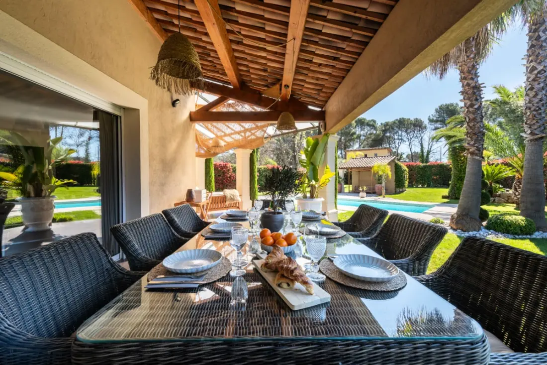 Residence Villa 205m2 Piscine Chauffée – közel Cannes