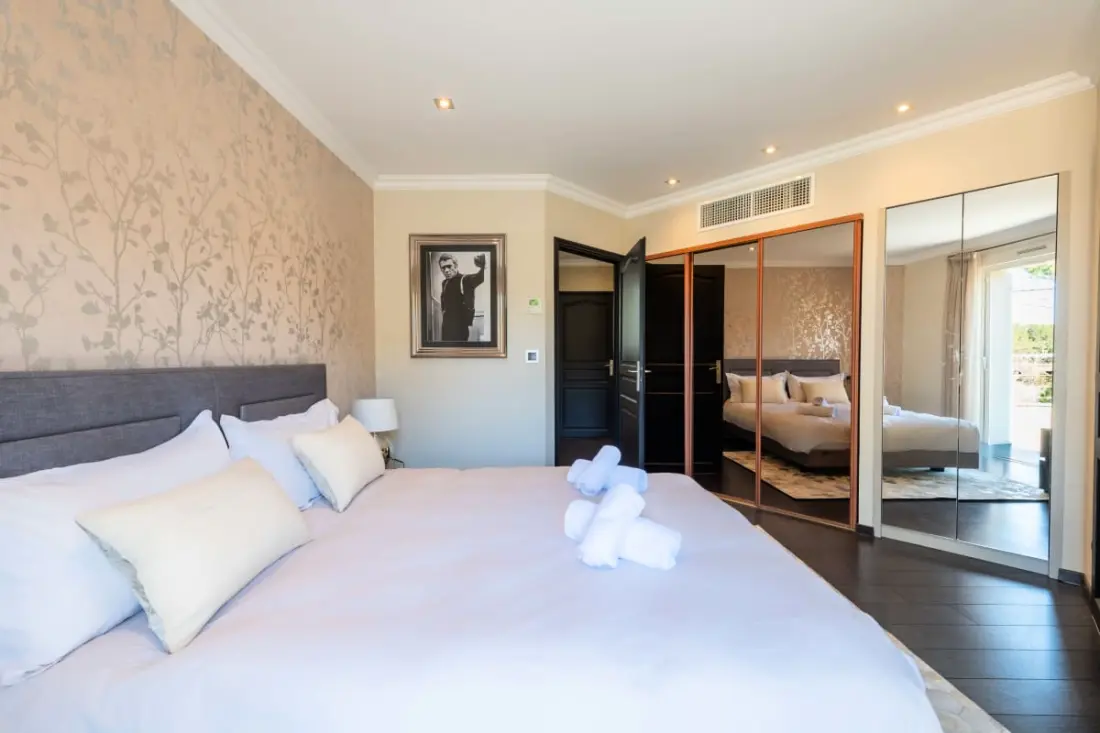 Residence Villa 205m2 Piscine Chauffée – közel Cannes